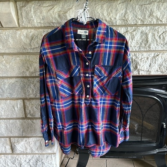 Old Navy Boyfriend plaid halfway button-down shirt with pockets, size medium - Picture 1 of 7
